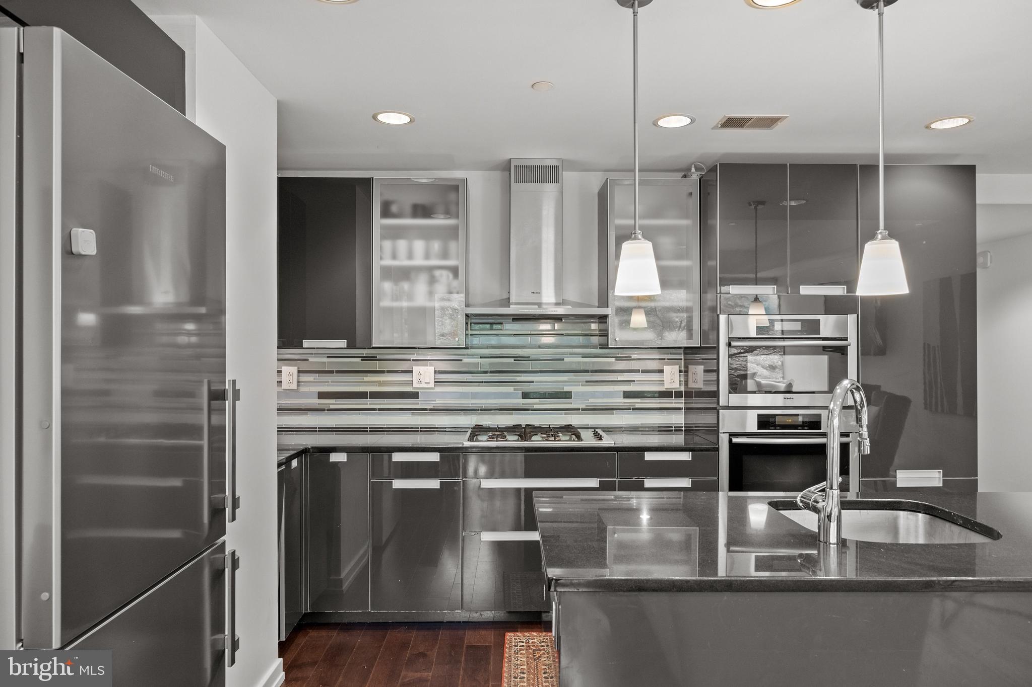 122-30 New St #2c