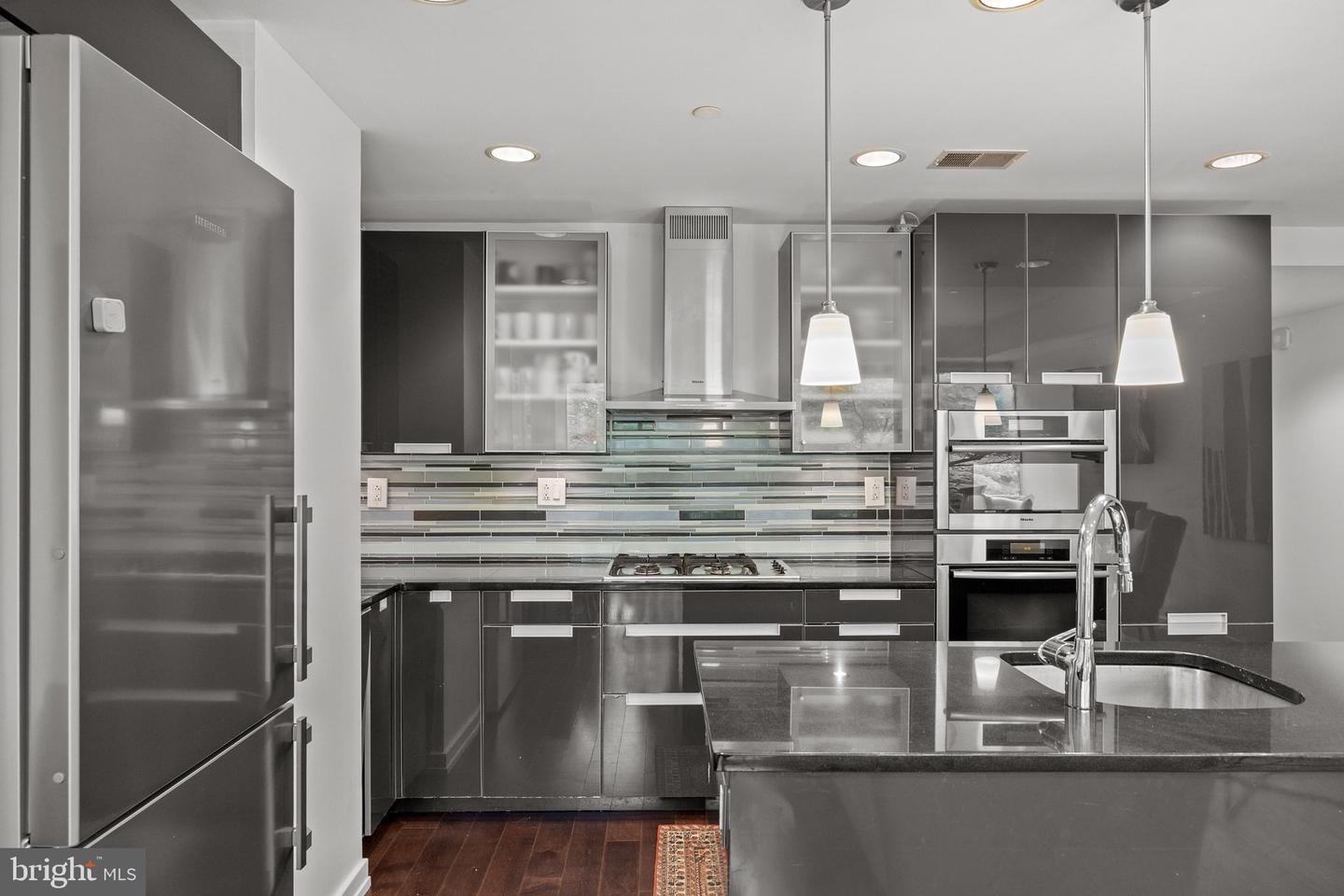 122-30 New St #2c