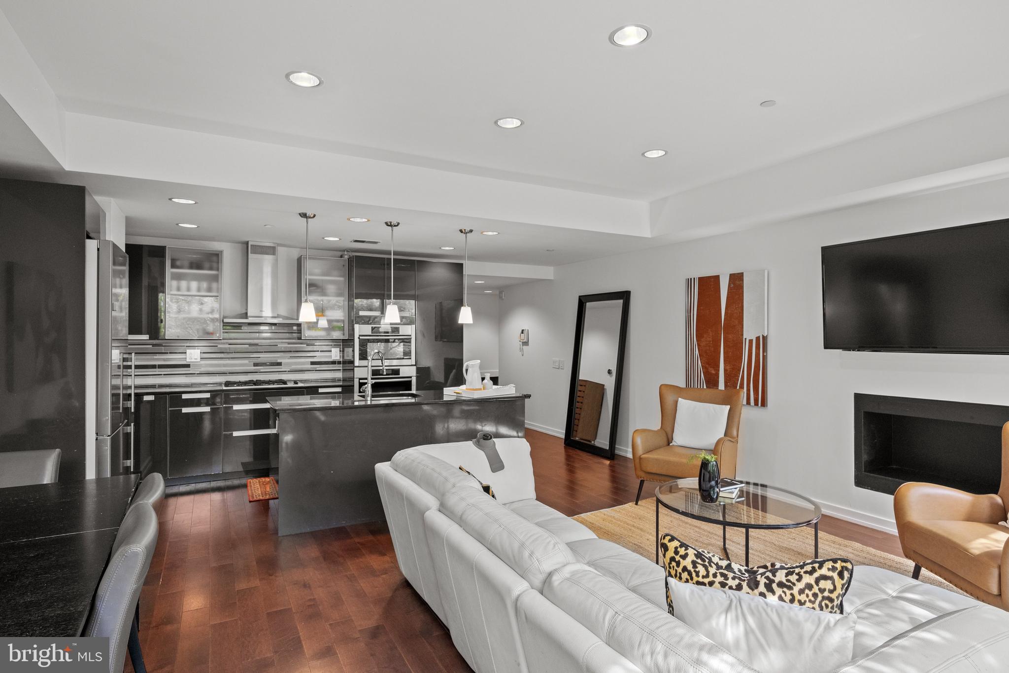 122-30 New St #2c