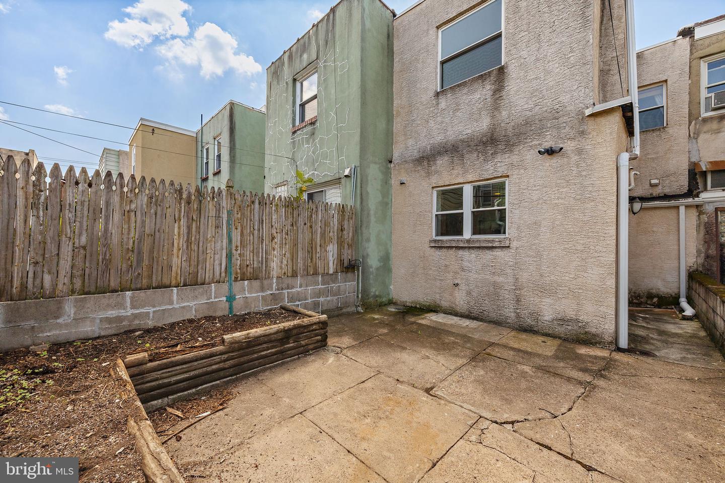 1113 Snyder Ave