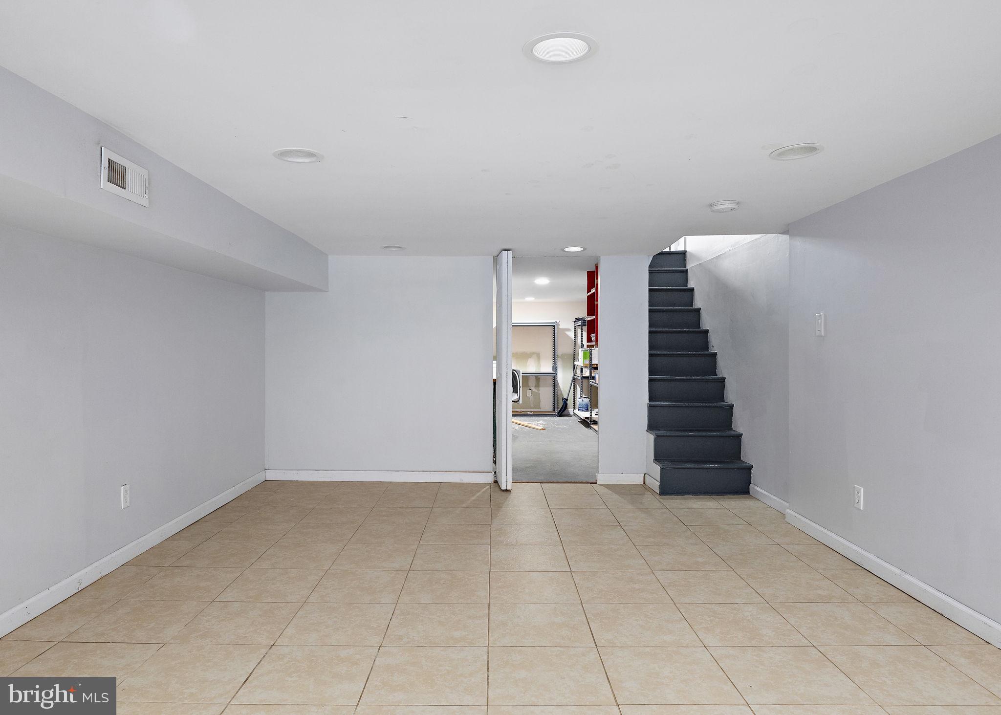 1113 Snyder Ave