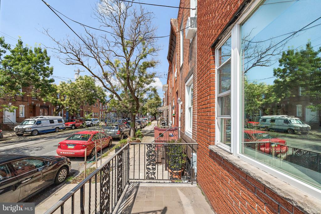 1113 Snyder Ave