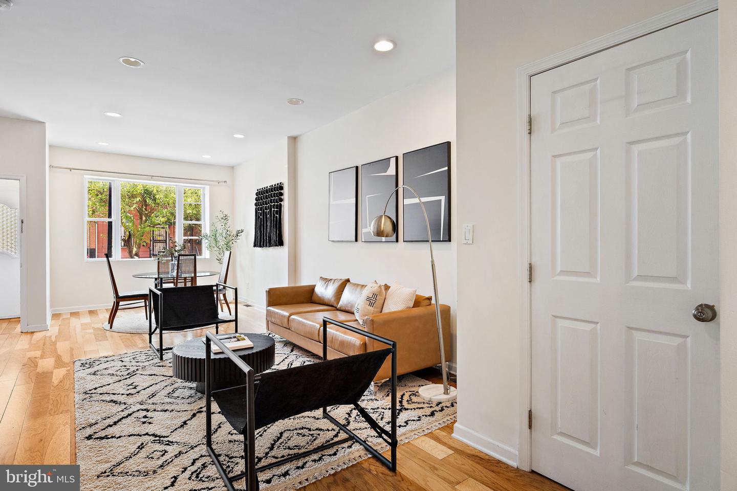 1113 Snyder Ave