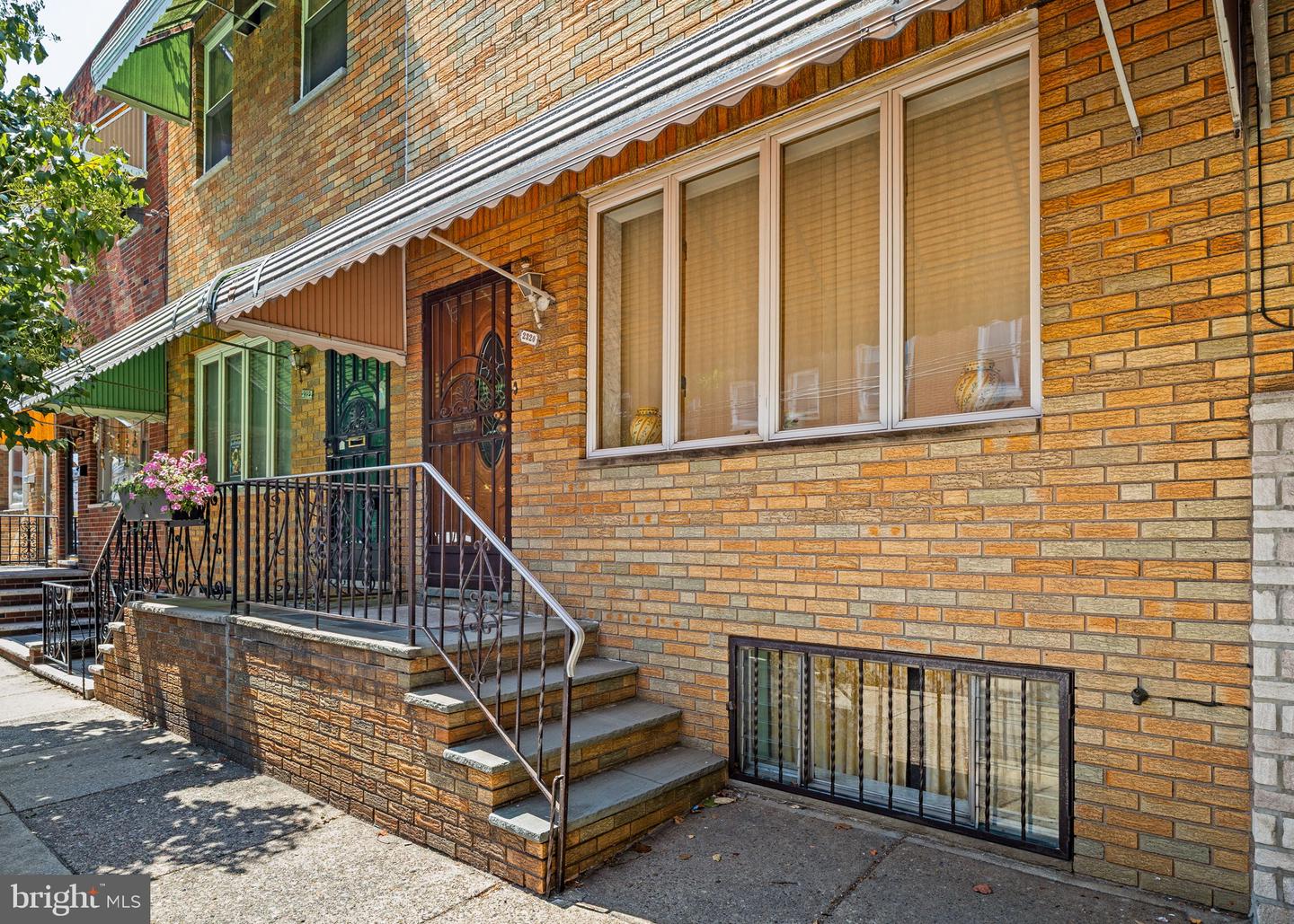 2320 S 10th St
