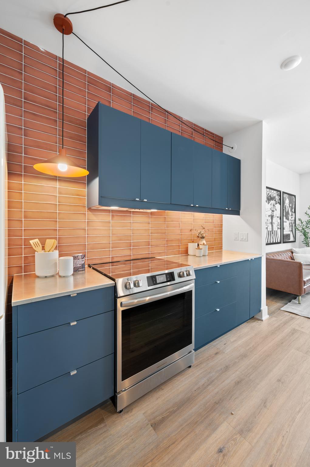 2456 FRANKFORD AVENUE 12