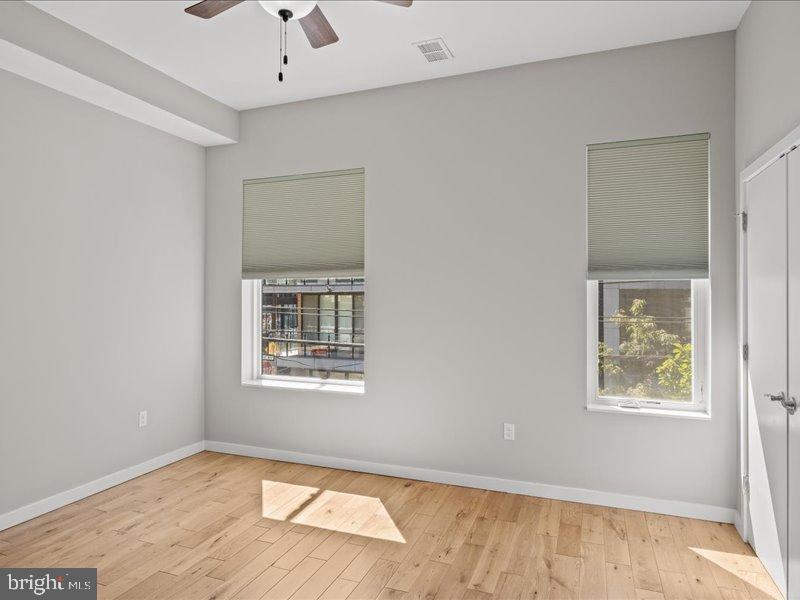 231 W THOMPSON STREET