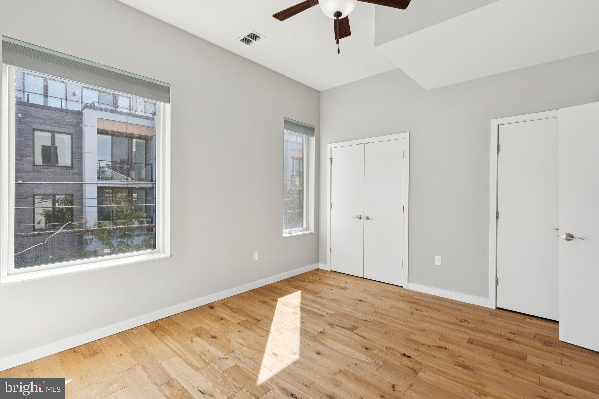 231 W THOMPSON STREET