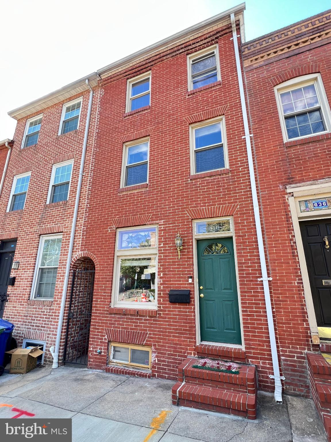 231 W THOMPSON STREET