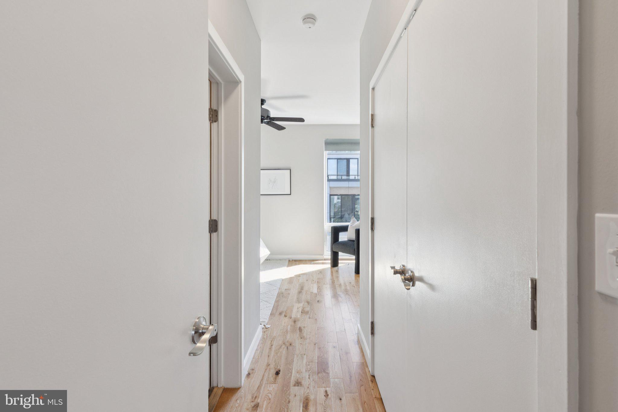 231 W THOMPSON STREET