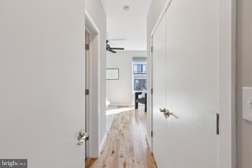 231 W THOMPSON STREET