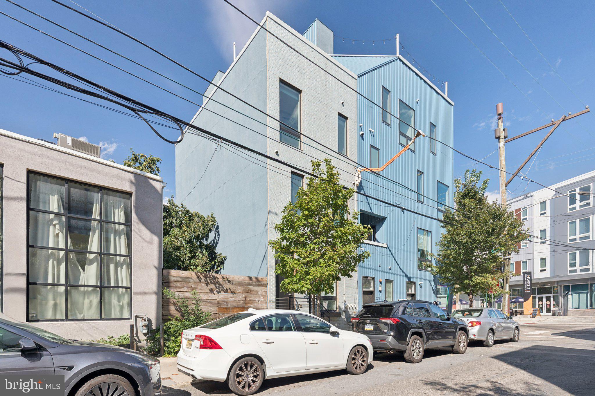 231 W THOMPSON STREET