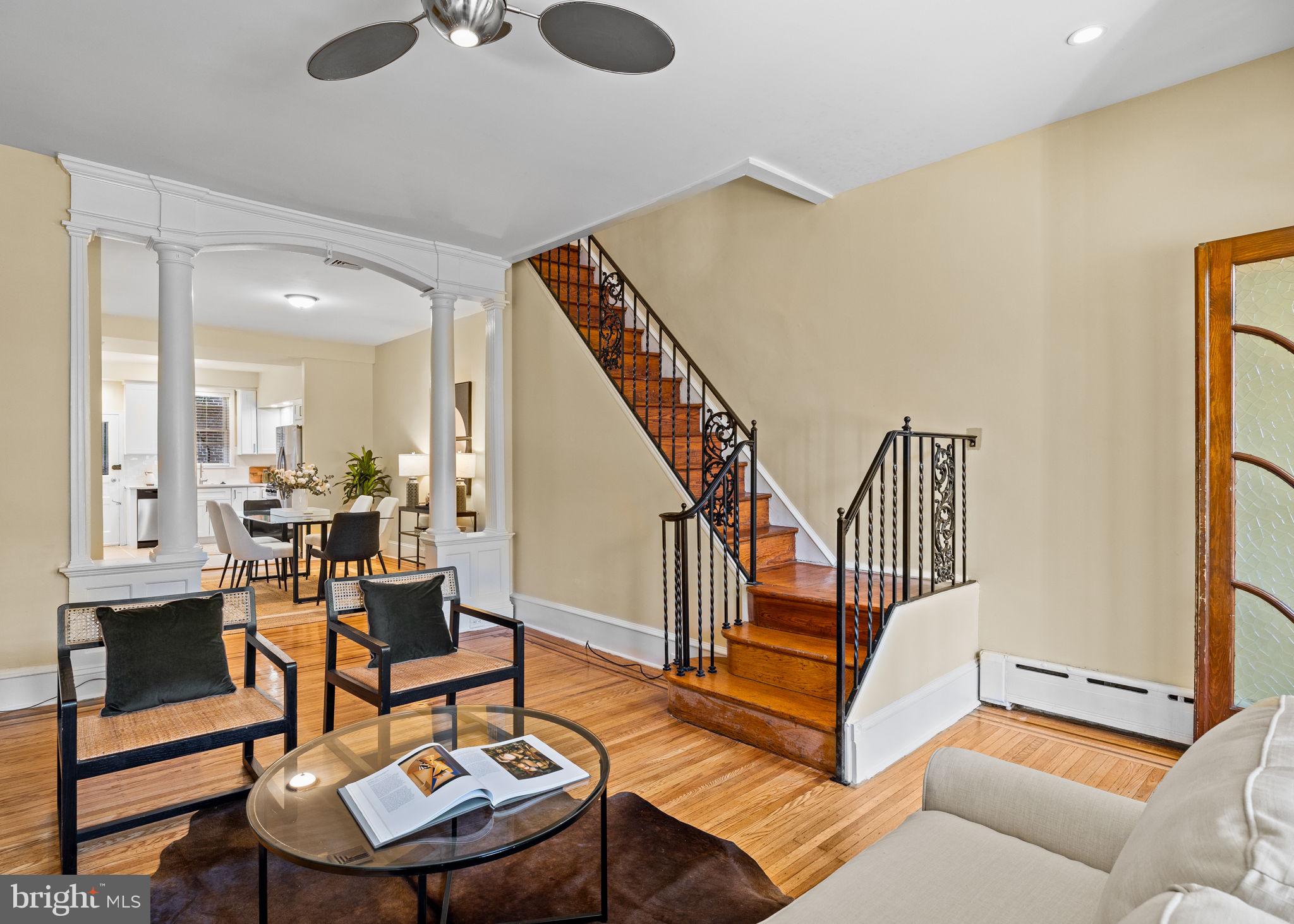 1303 W PORTER STREET