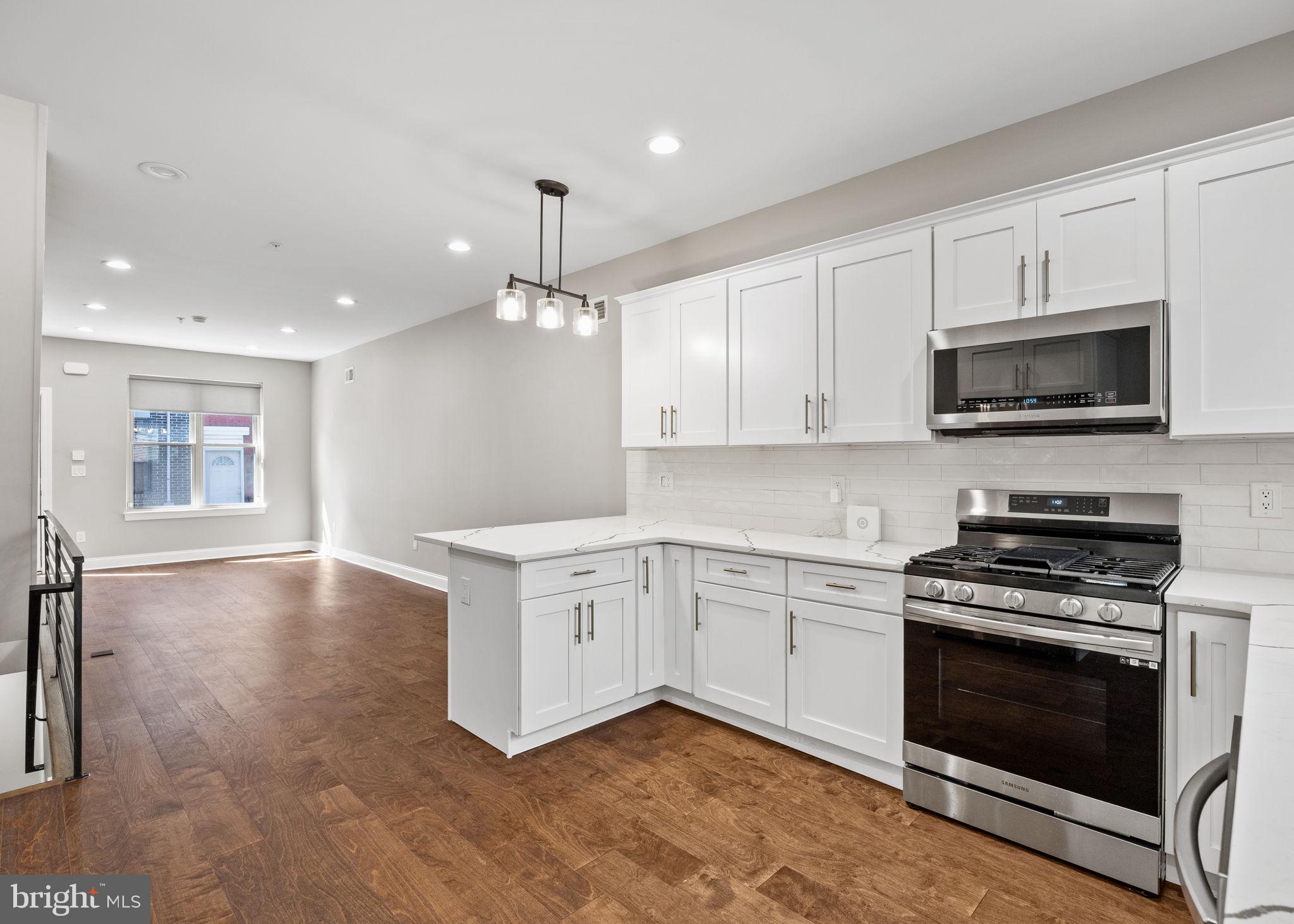 1711 W SEYBERT STREET