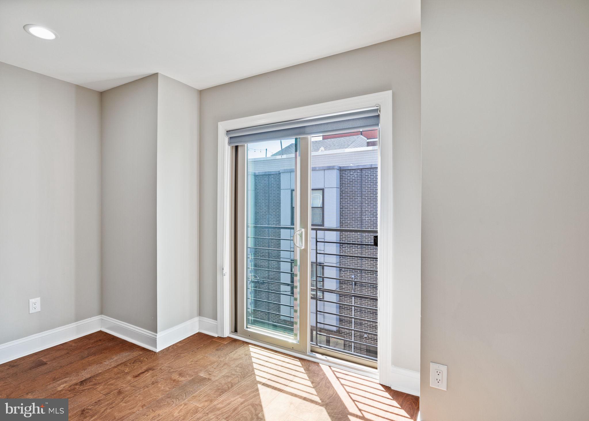 1711 W SEYBERT STREET