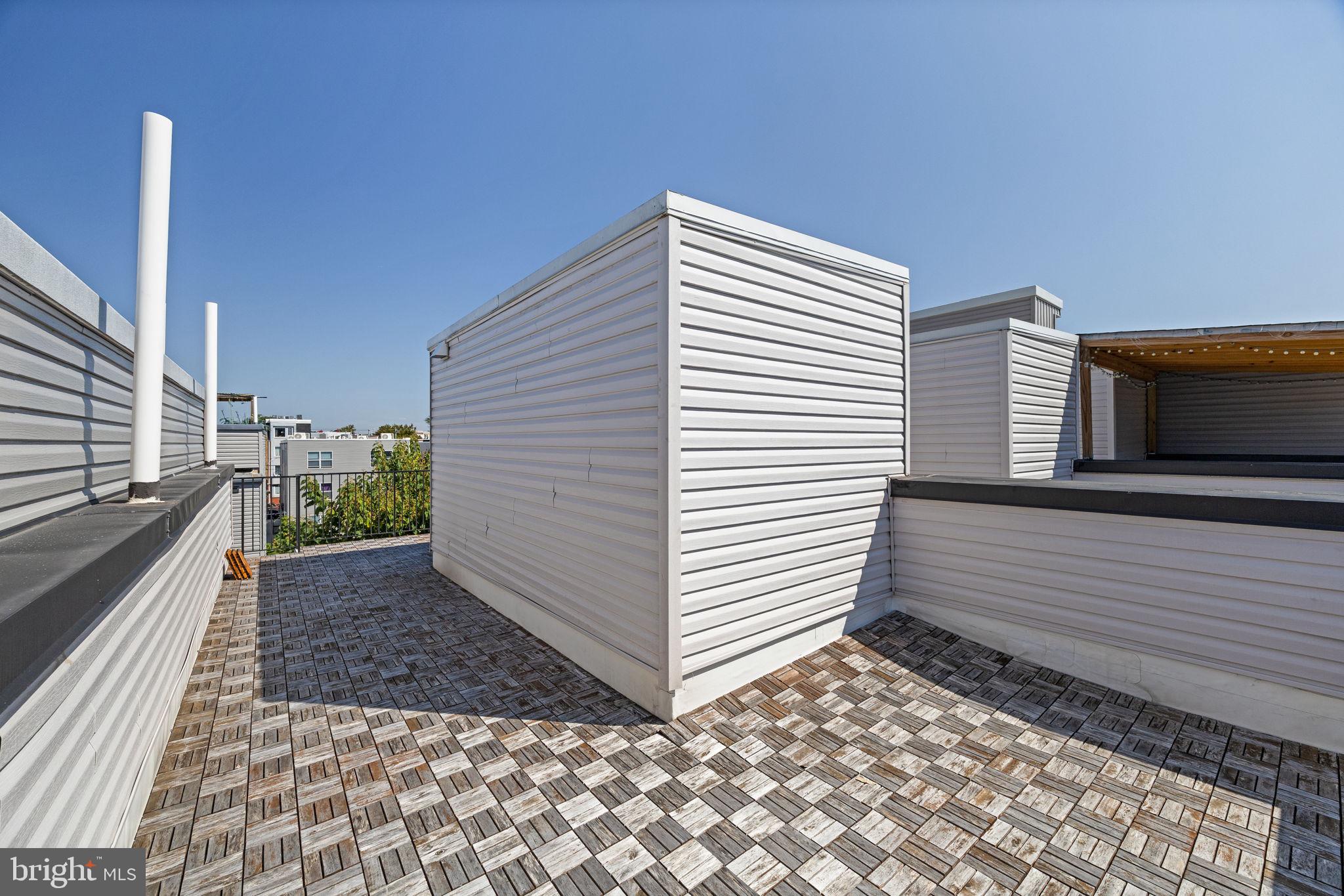 1711 W SEYBERT STREET