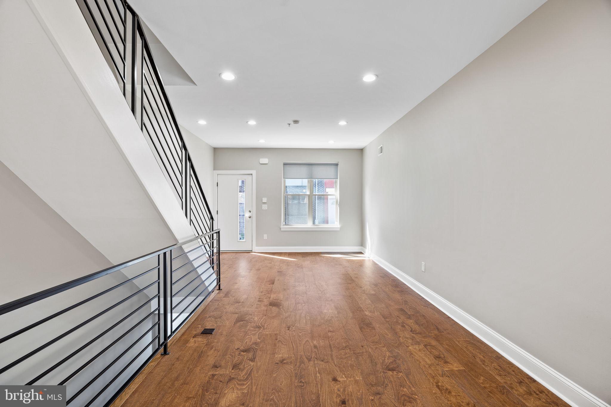 1711 W SEYBERT STREET