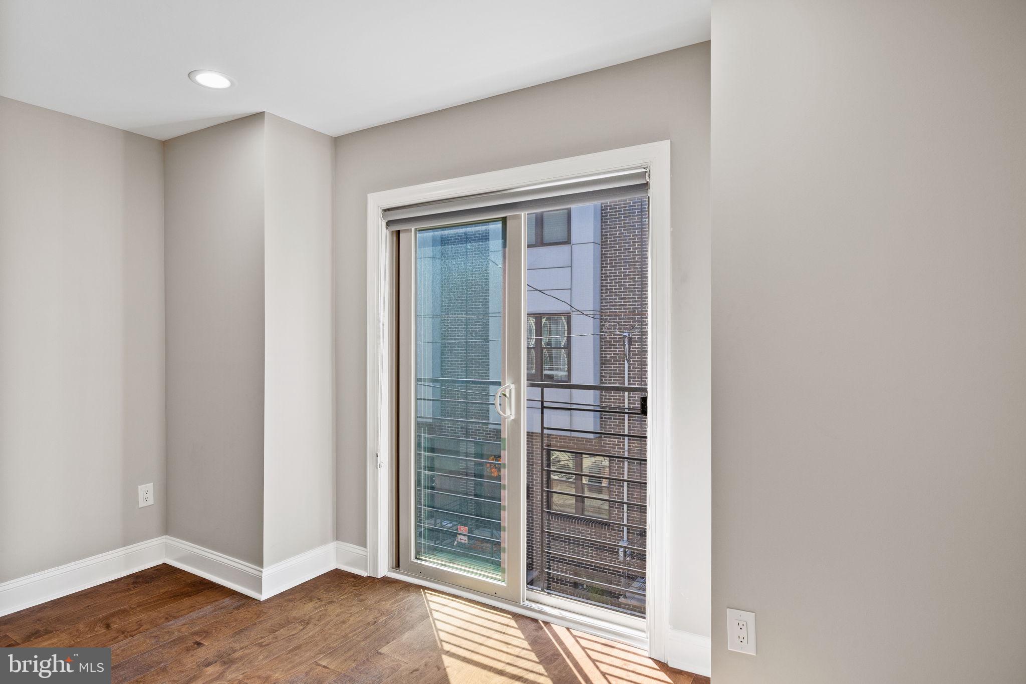 1711 W SEYBERT STREET