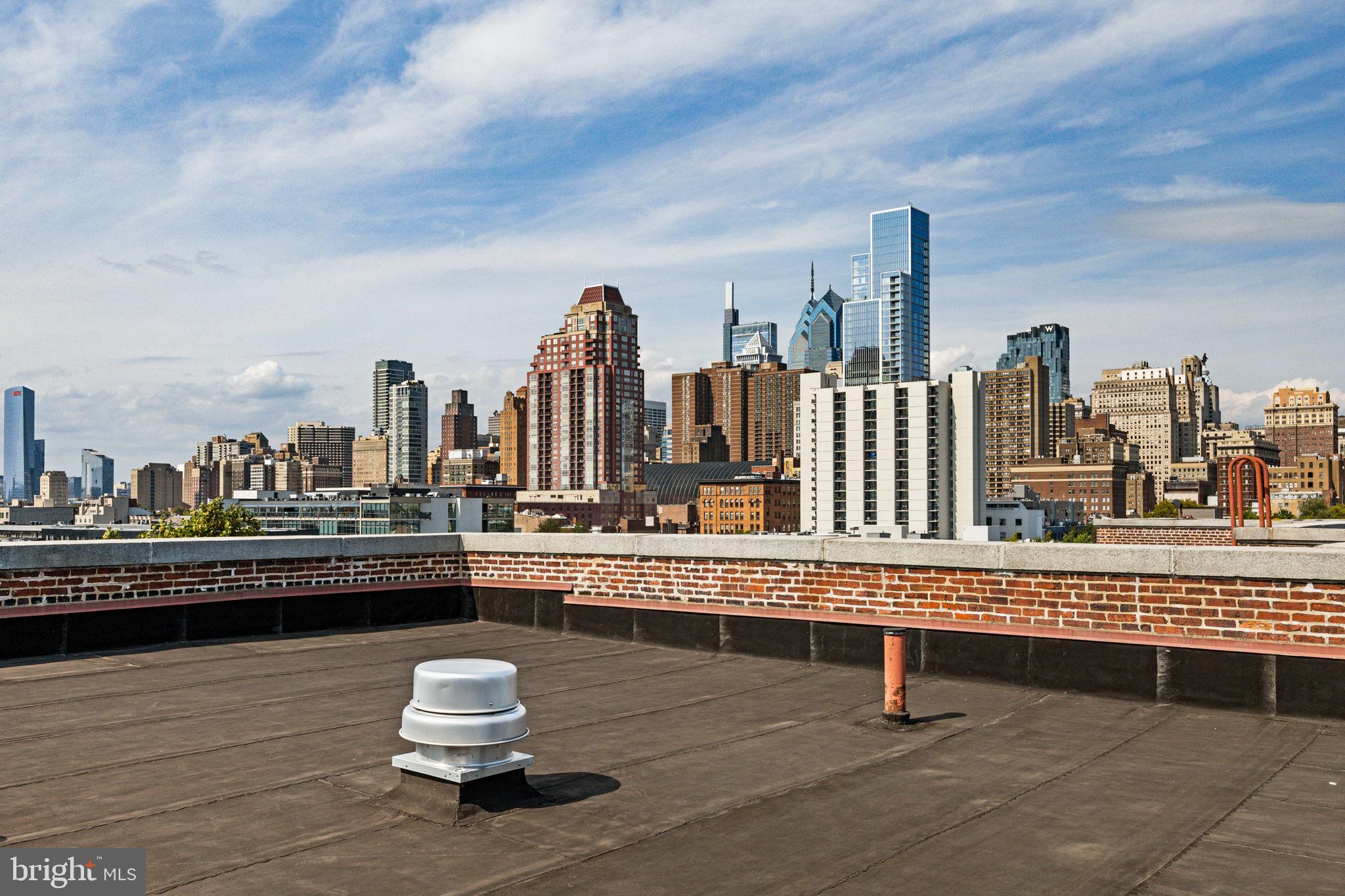 1201 FITZWATER STREET 15 211