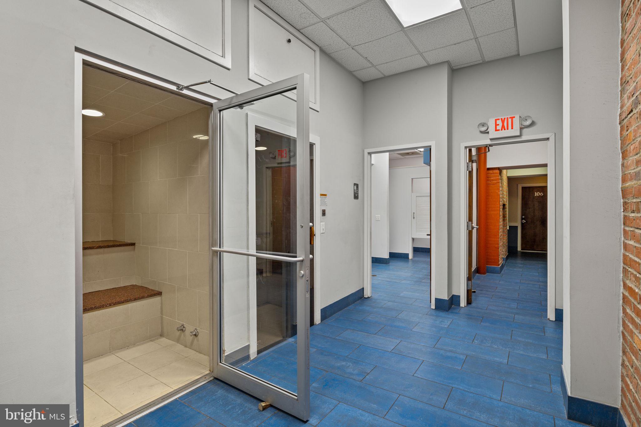 1201 FITZWATER STREET 15 211