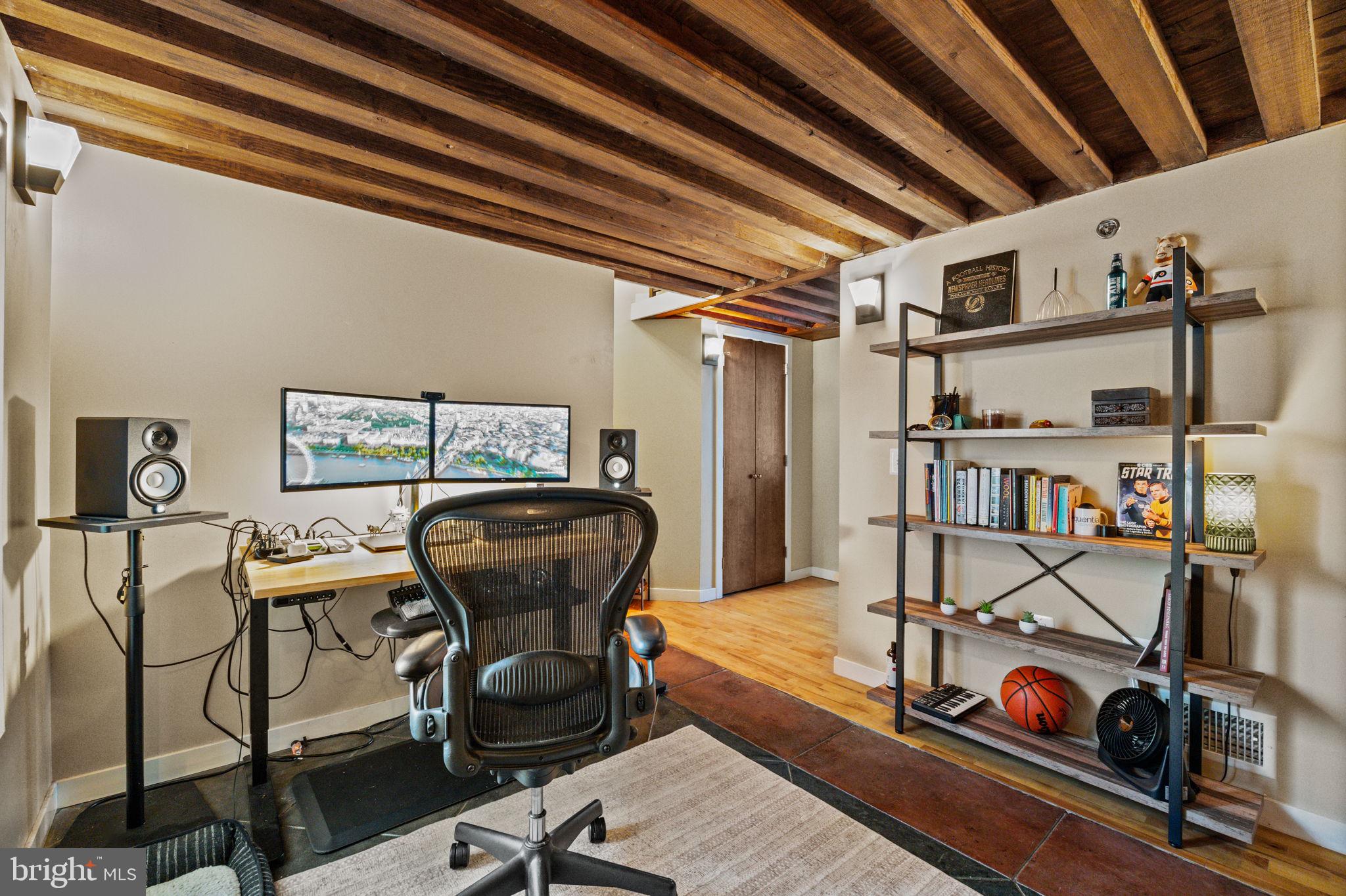 1201 FITZWATER STREET 15 211