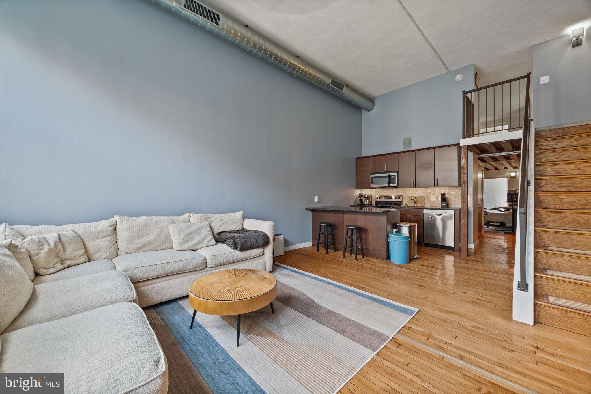 1201 FITZWATER STREET 15 211