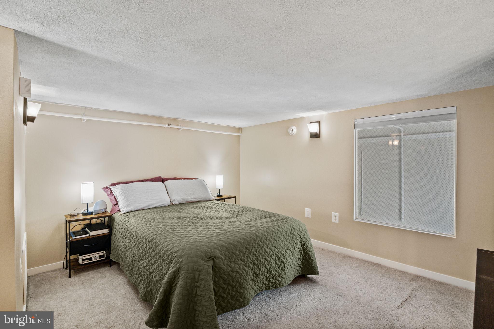 1201 FITZWATER STREET 15 211