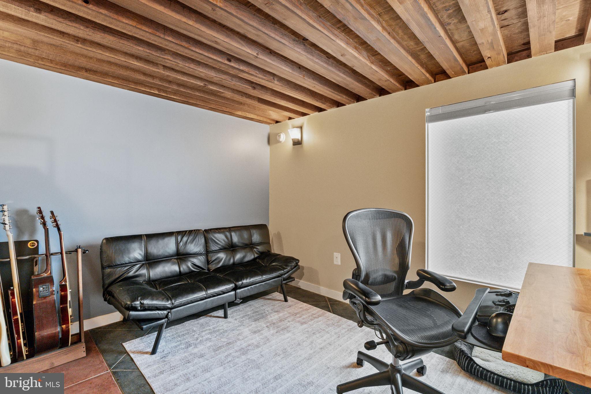 1201 FITZWATER STREET 15 211