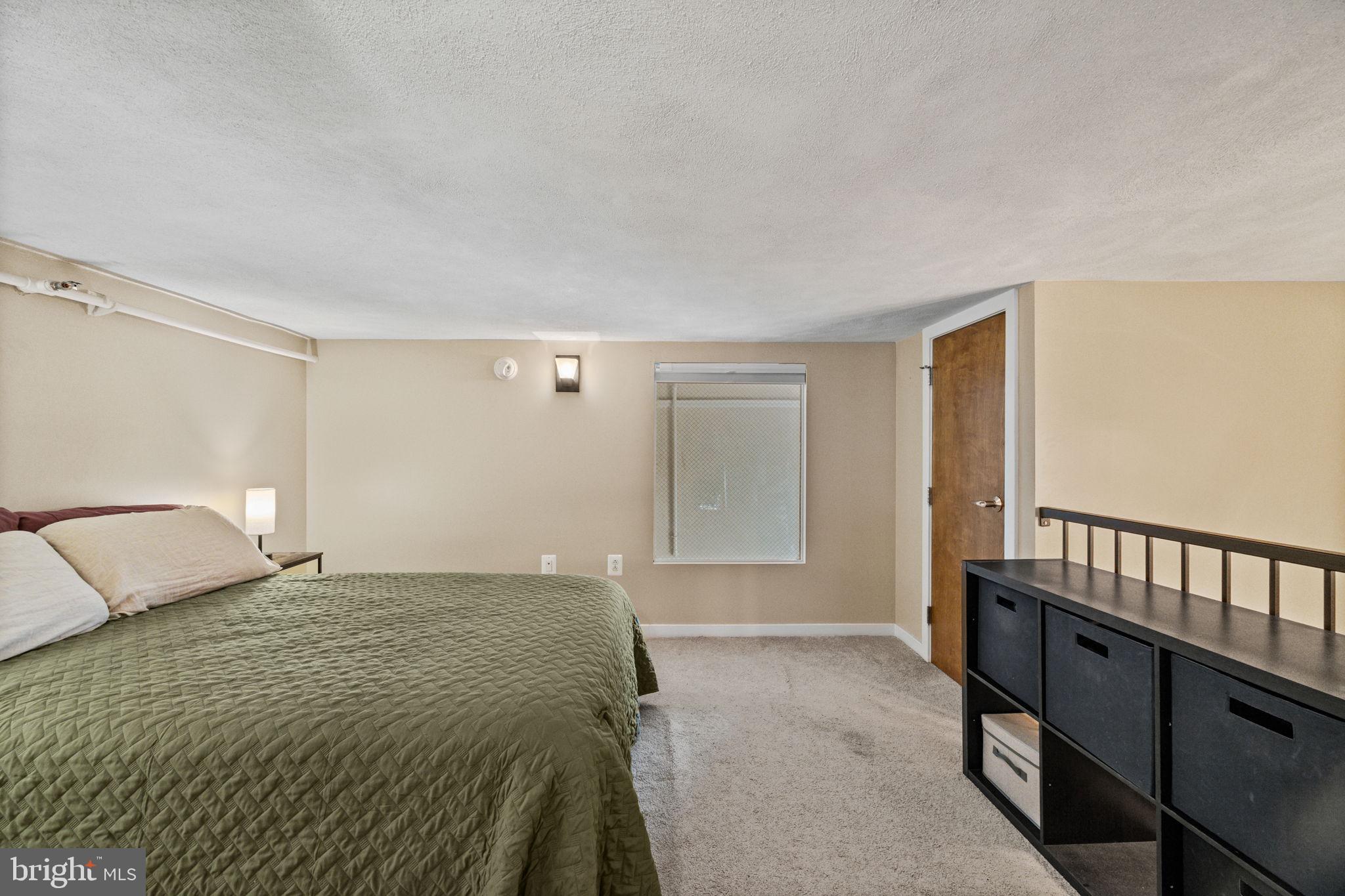 1201 FITZWATER STREET 15 211