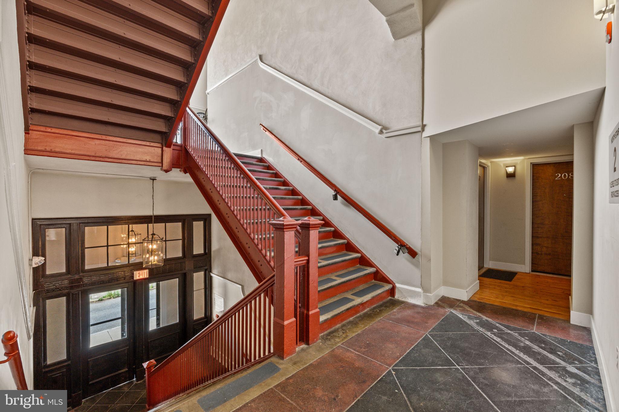 1201 FITZWATER STREET 15 211