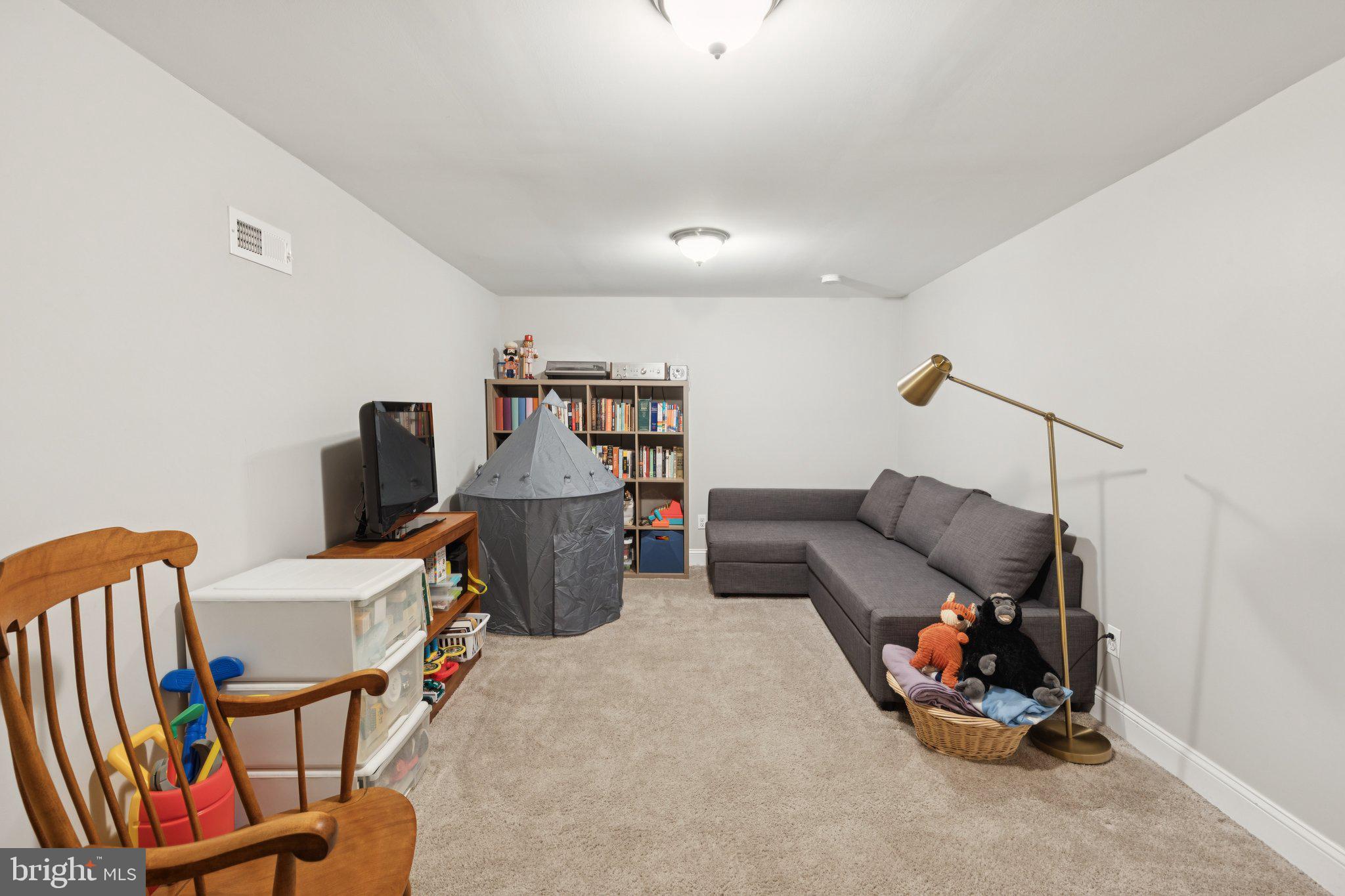 157 W SALAIGNAC STREET