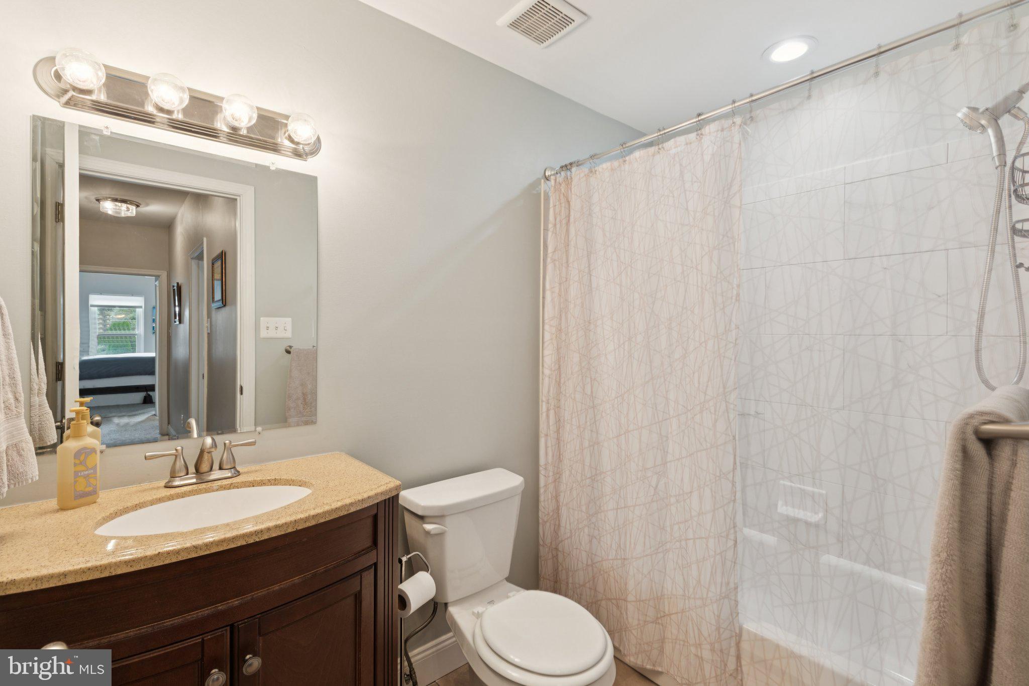 157 W SALAIGNAC STREET