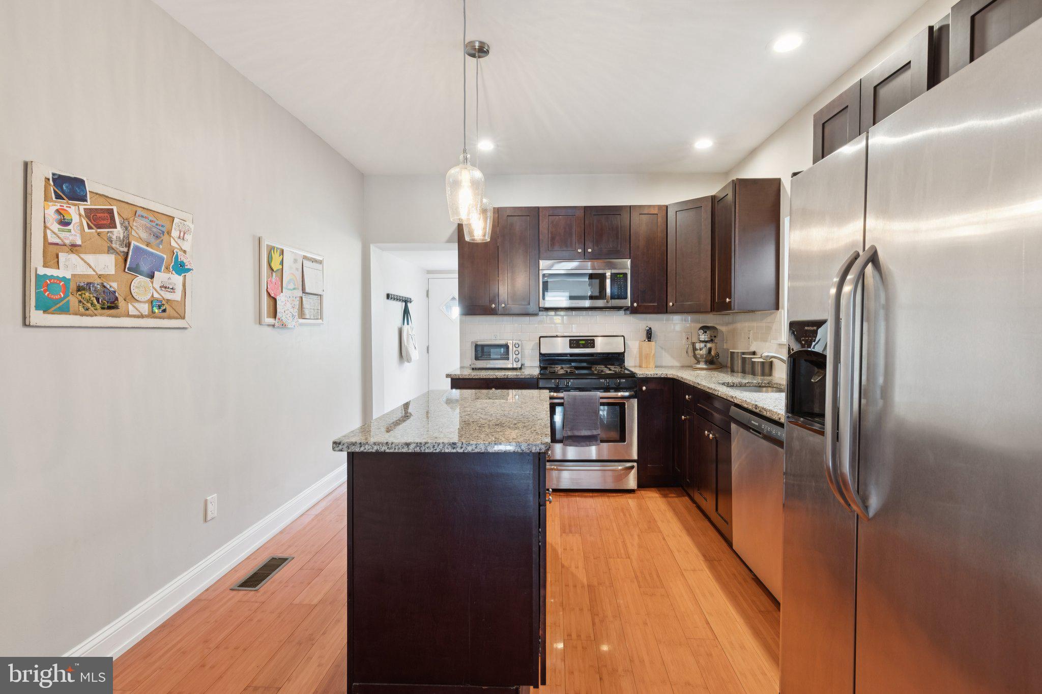 157 W SALAIGNAC STREET