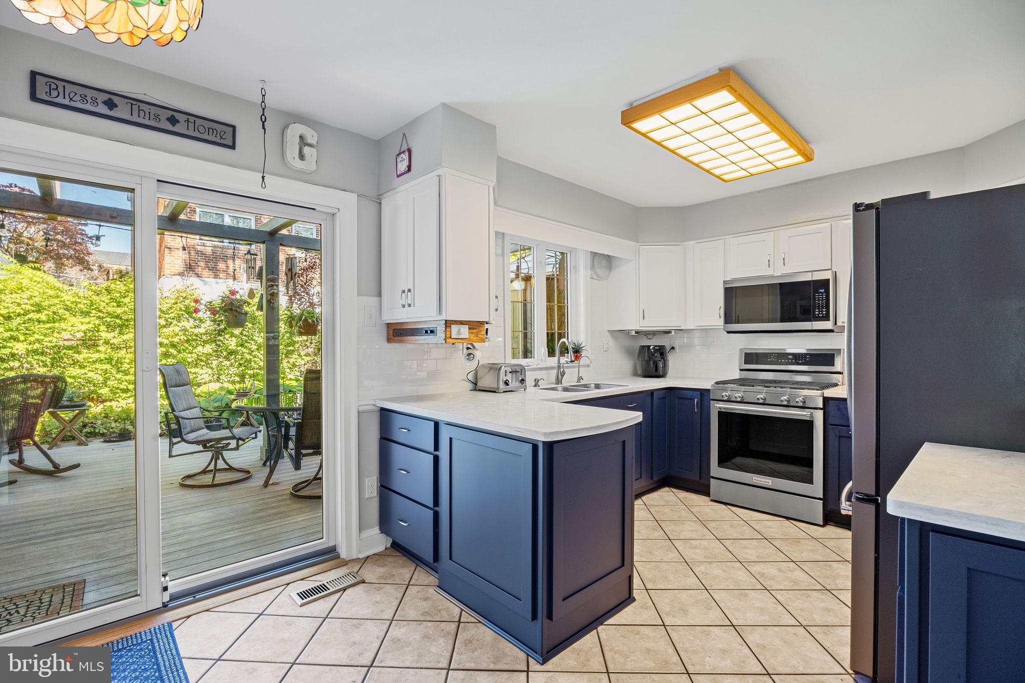 857 W BELLS MILL ROAD