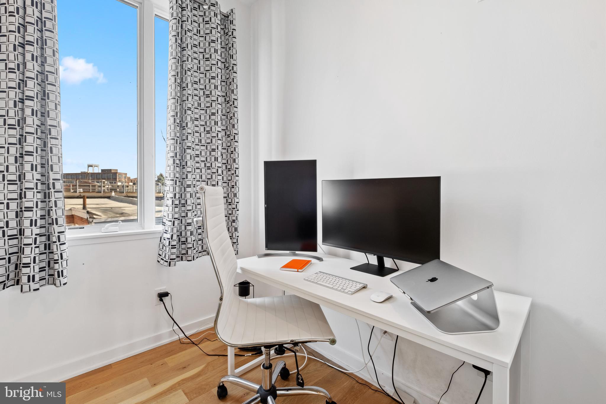 1617 N HOPE STREET 27 3B