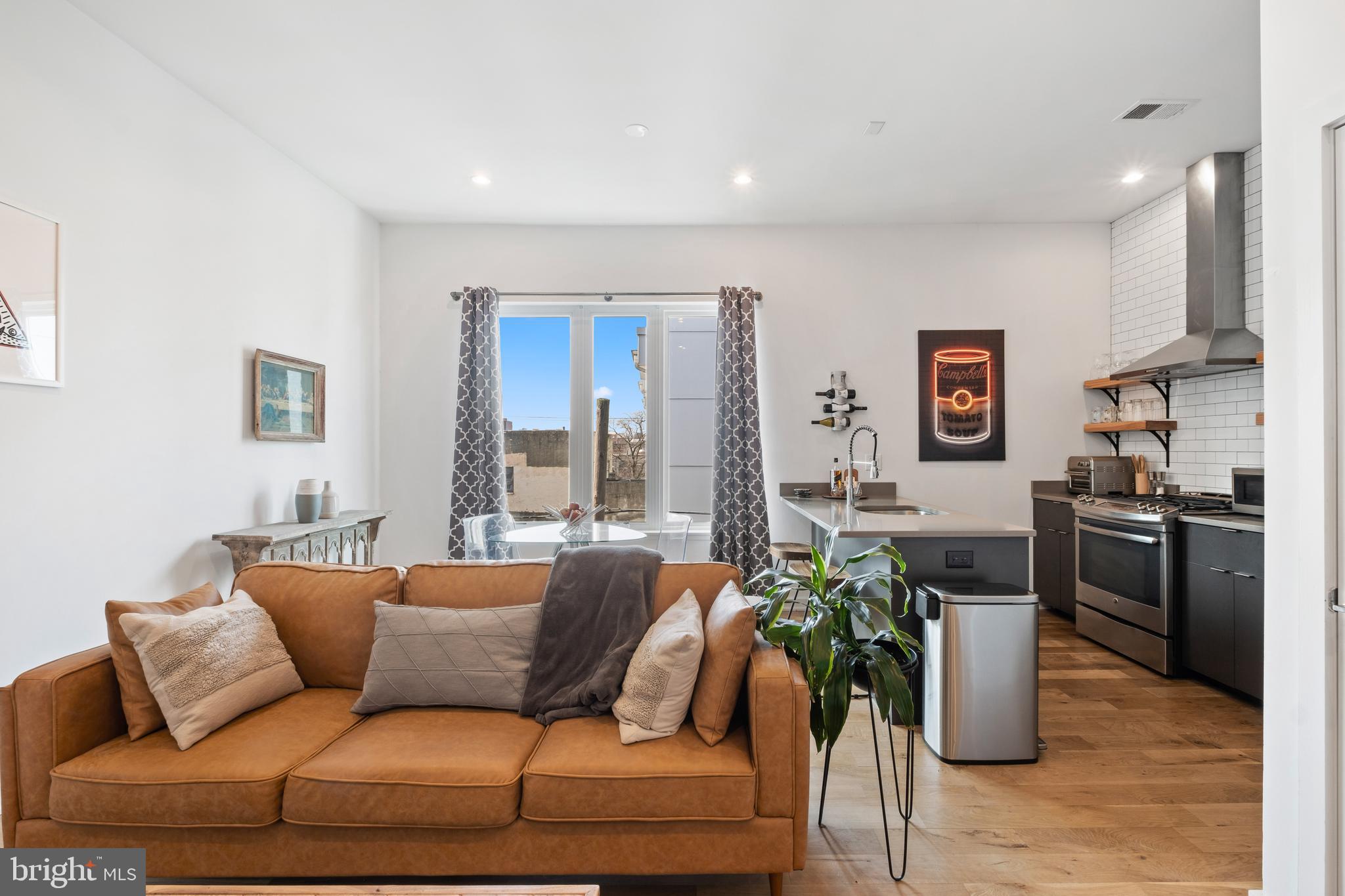 1617 N HOPE STREET 27 3B