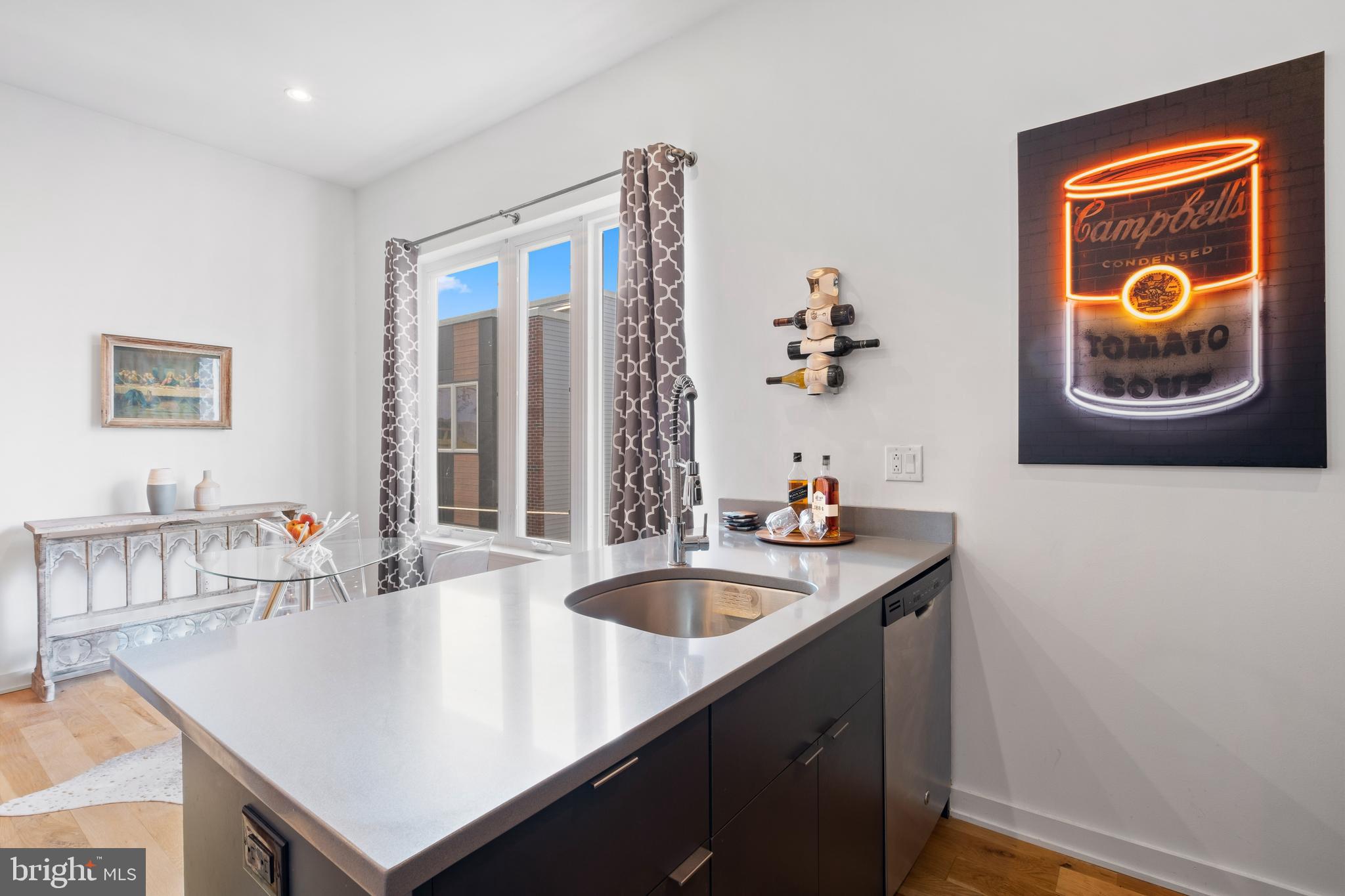 1617 N HOPE STREET 27 3B