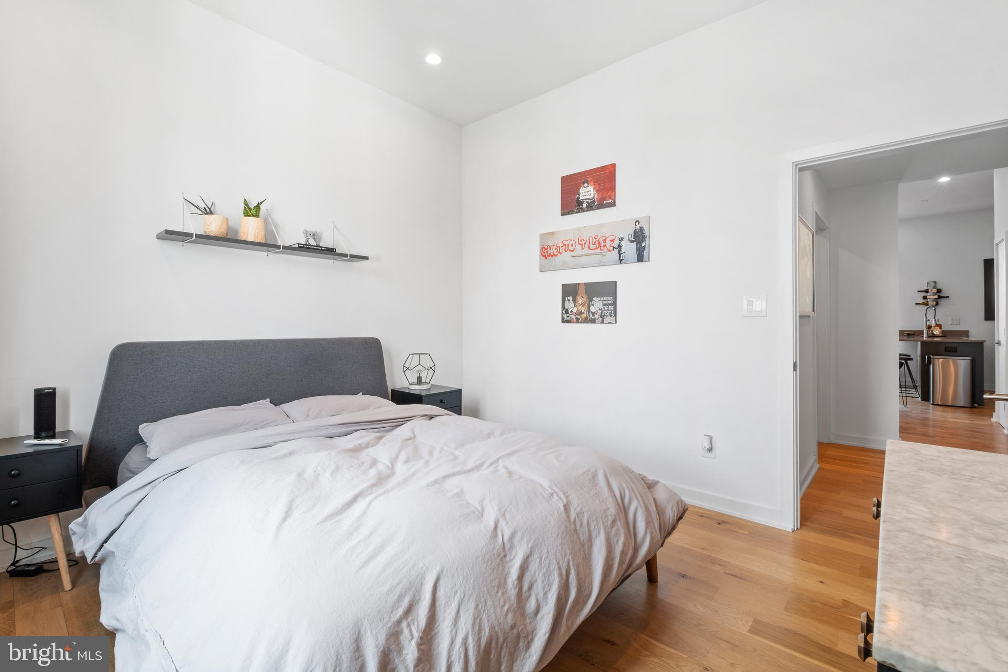 1617 N HOPE STREET 27 3B