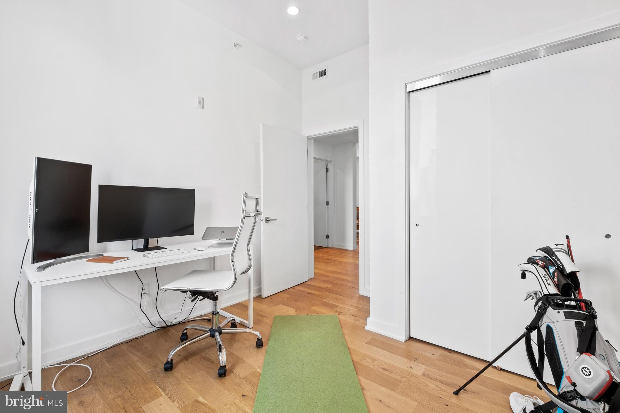 1617 N HOPE STREET 27 3B