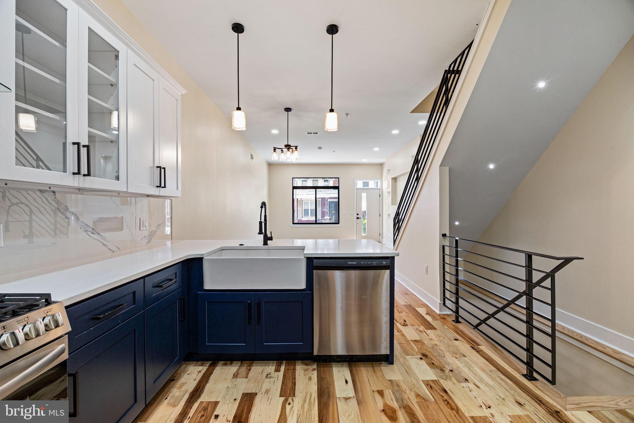 272 S FRAZIER STREET