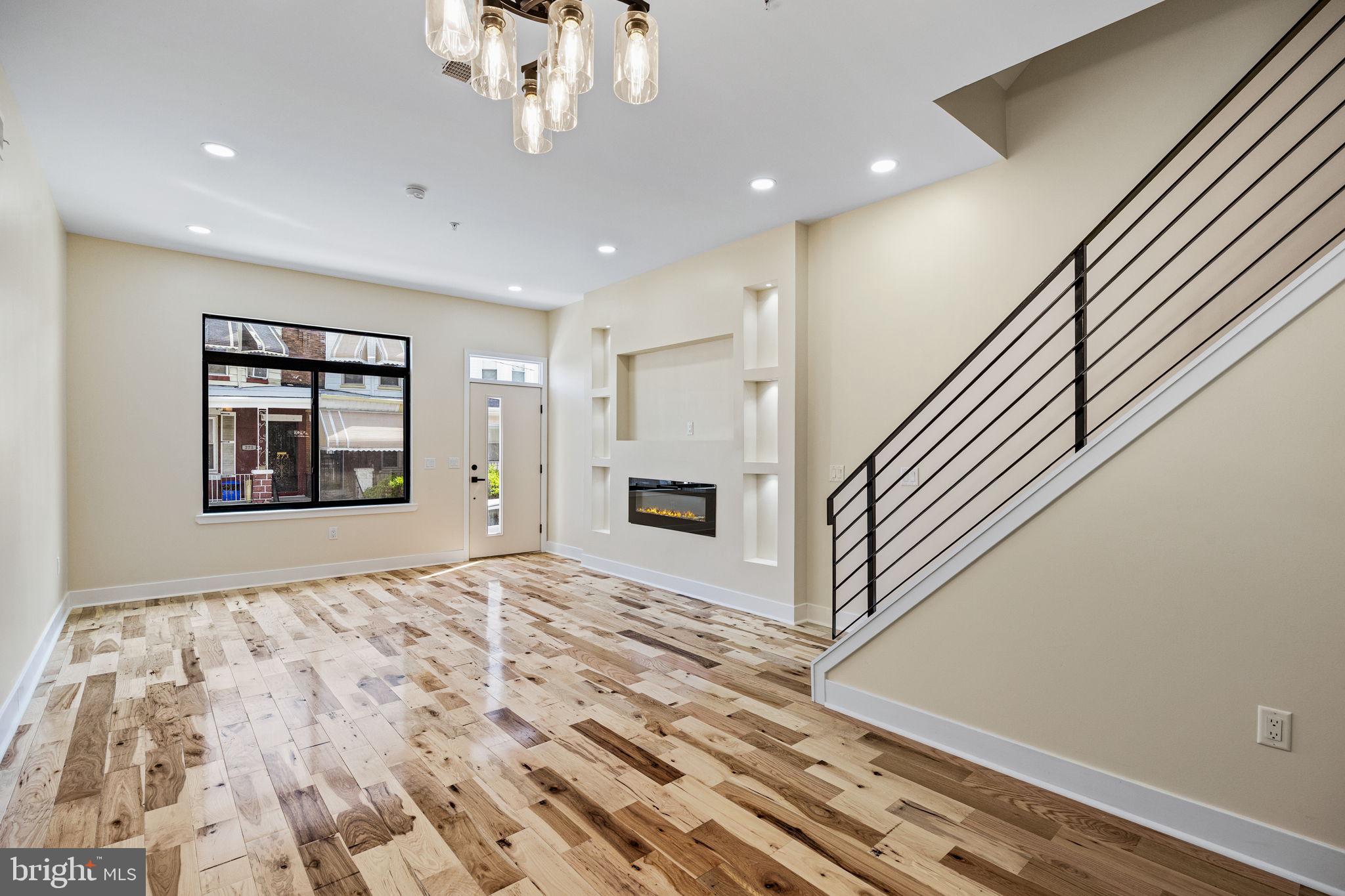 272 S FRAZIER STREET