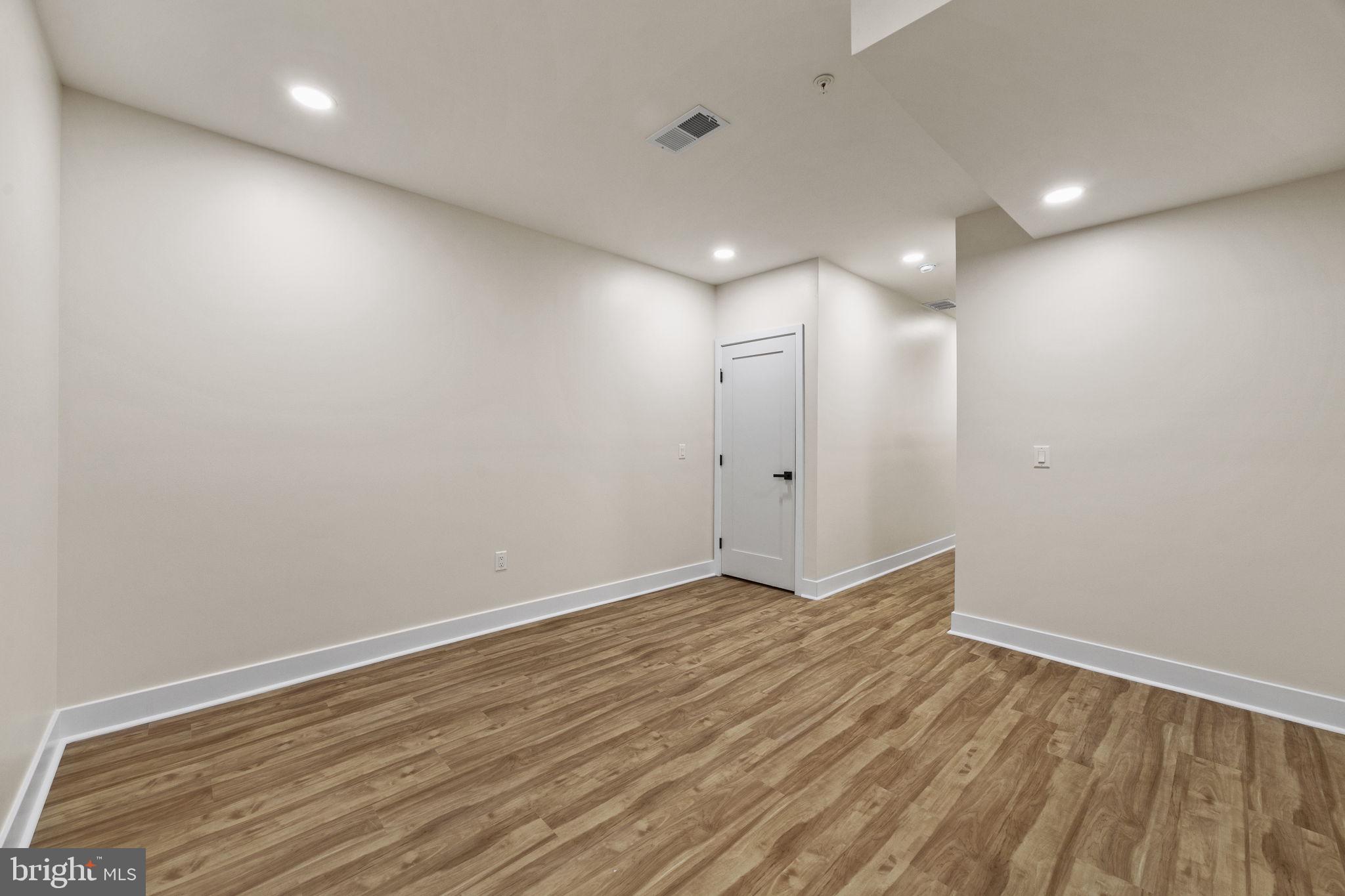 274 S FRAZIER STREET