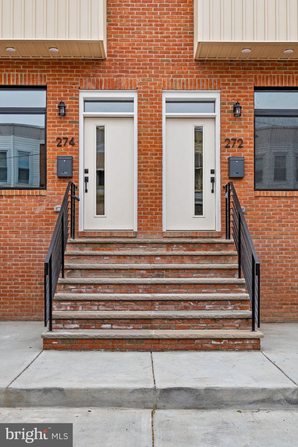 274 S FRAZIER STREET