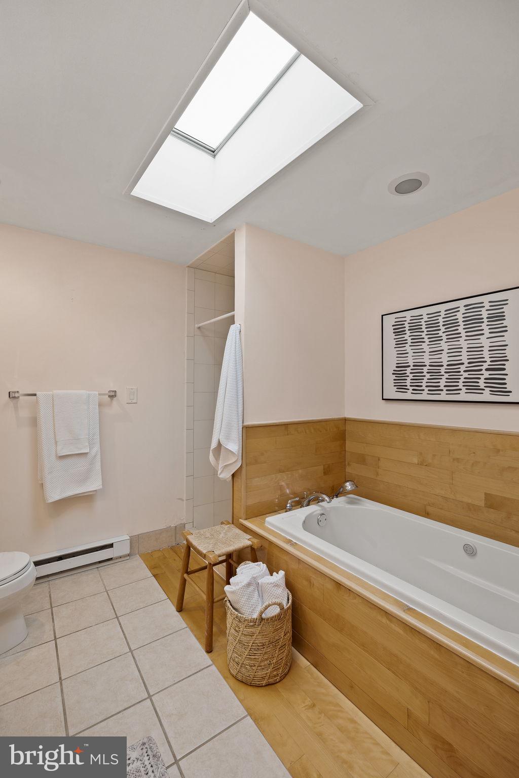 526 S LECOUNT STREET