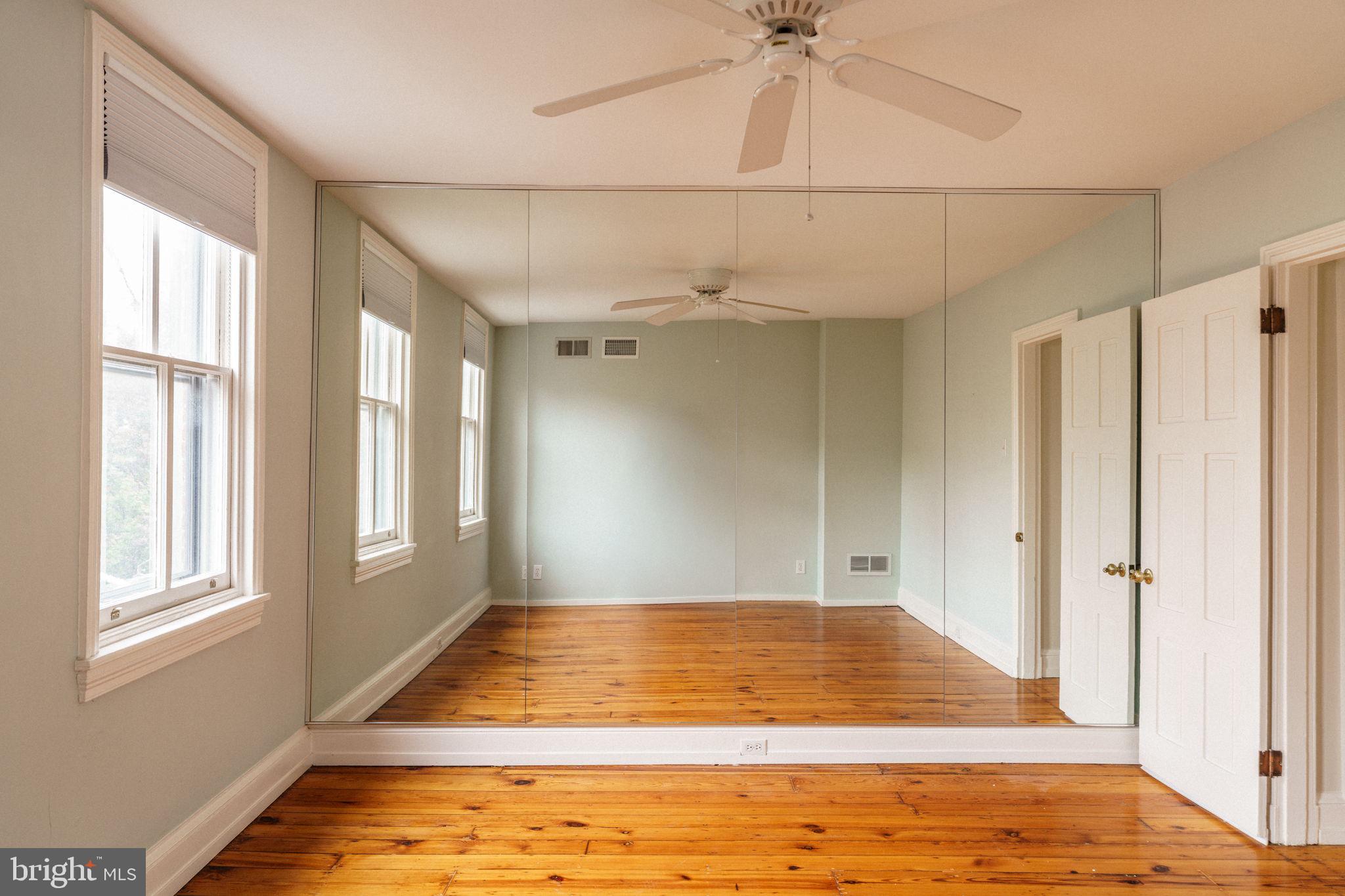 2220 BRANDYWINE STREET