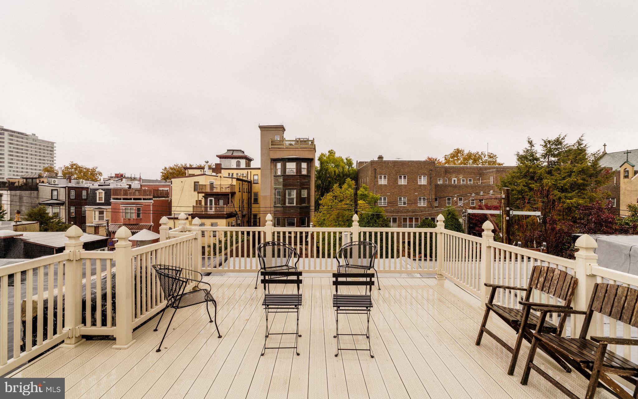 2220 BRANDYWINE STREET