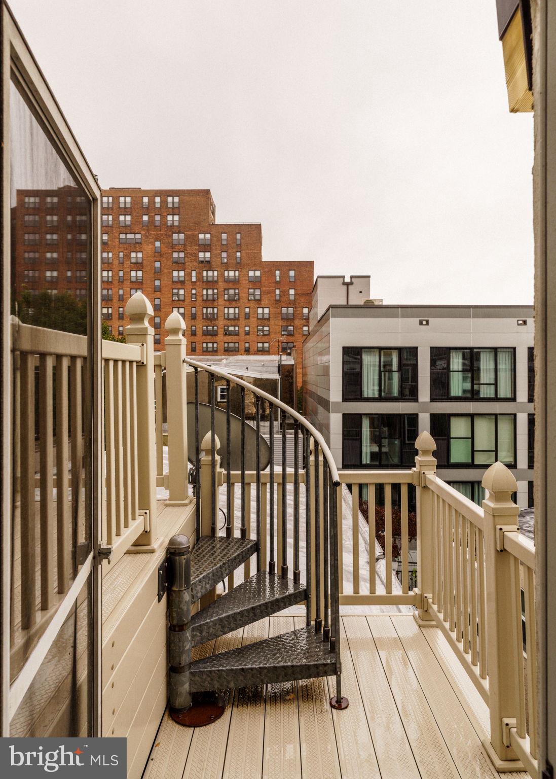 2220 BRANDYWINE STREET