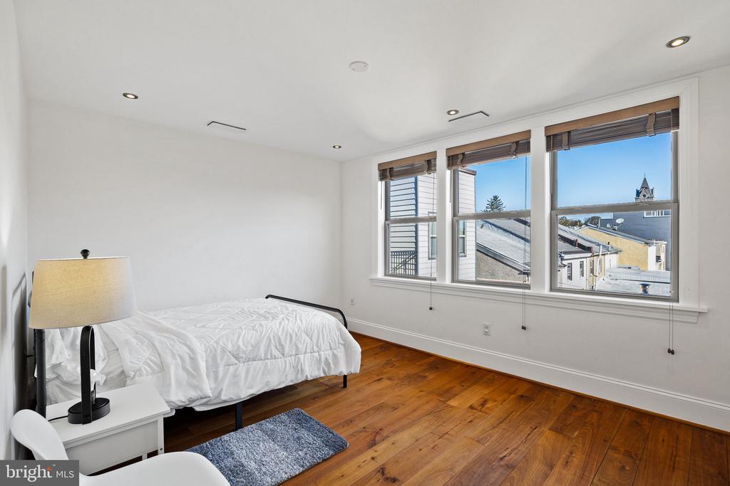 308 MONASTERY AVENUE