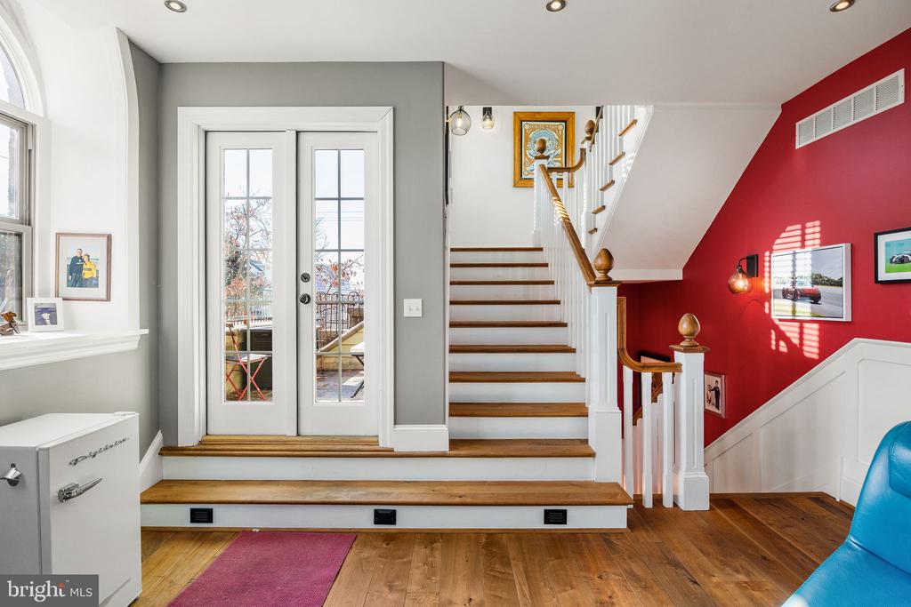 308 MONASTERY AVENUE