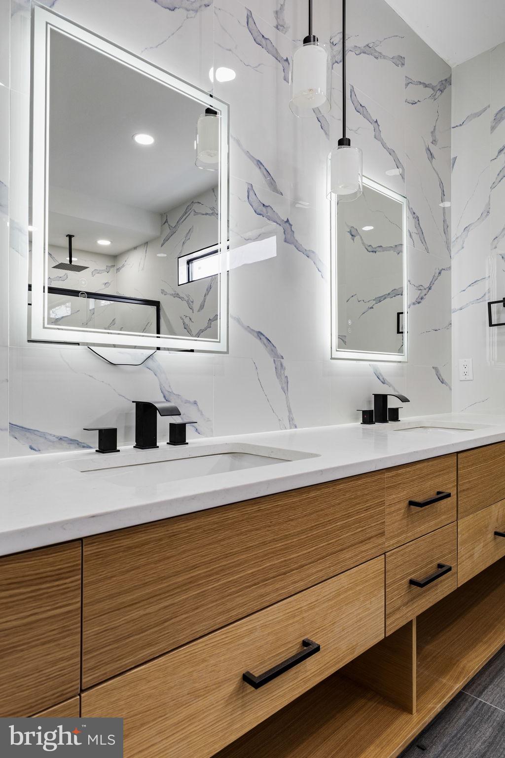 272 S FRAZIER STREET