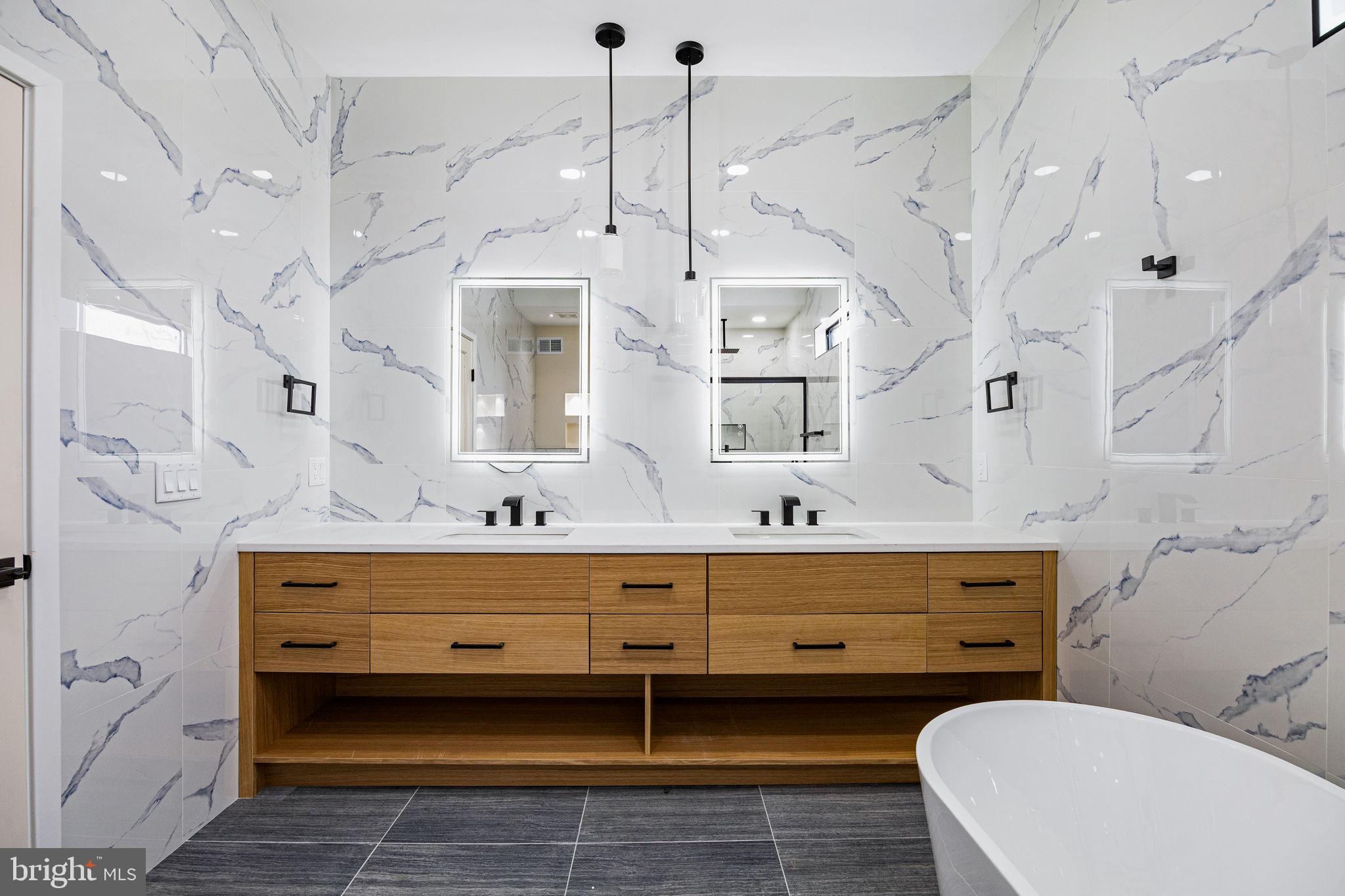 272 S FRAZIER STREET